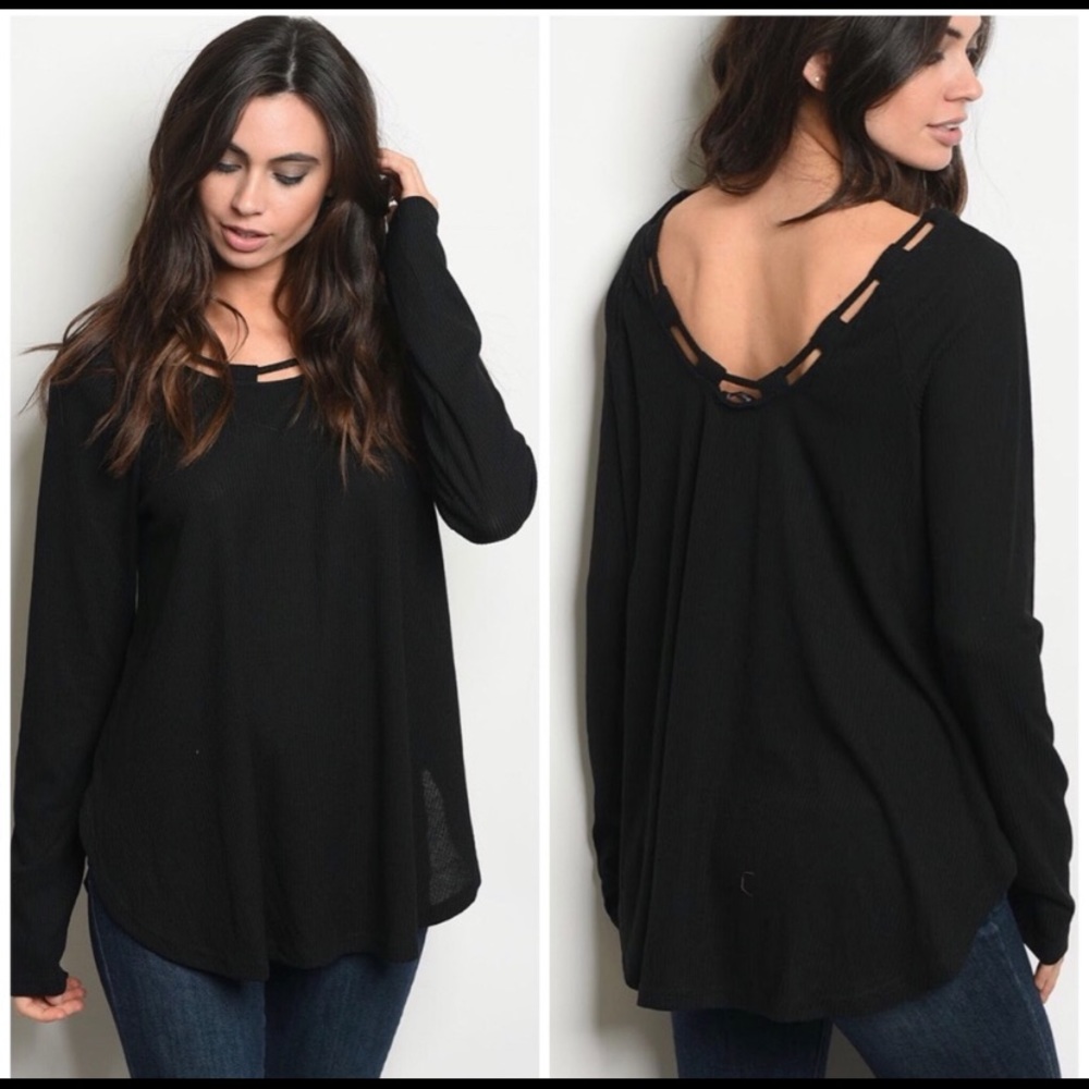 Womens Black top Scoop Neck
